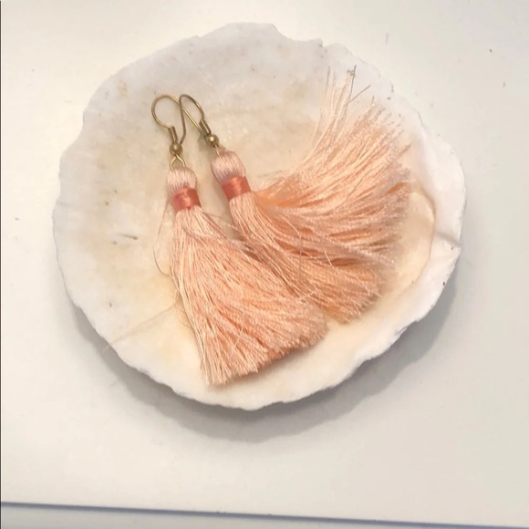 Pink tassel earrings - Picture 1 of 3